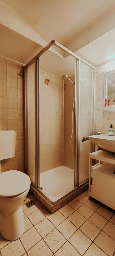 Comfort Suites Koelnmesse: Spacious Rooms with Free Parking & Wi-Fi Exterior photo