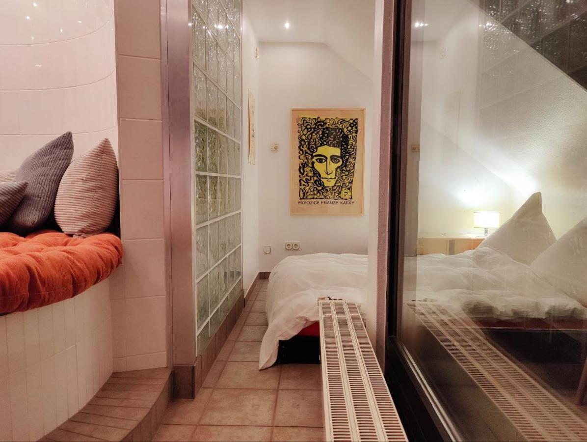 Comfort Suites Koelnmesse: Spacious Rooms with Free Parking & Wi-Fi Exterior photo